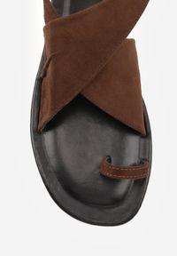 Renee - Brązowe Sandały VICES z Imitacji Zamszu o Fasonie Japonek z Paskiem na Palec Cresea. Zapięcie: pasek. Kolor: brązowy. Materiał: zamsz. Sezon: wiosna, lato #3