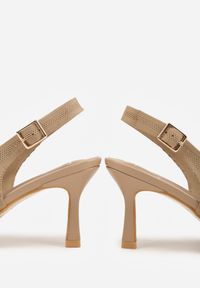 Renee - Ciemnobeżowe Plecione Sandały na Szpilce Savapheme. Zapięcie: sprzączka. Kolor: beżowy. Obcas: na szpilce. Styl: elegancki, klasyczny #6
