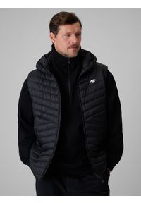 4f - 4F Bezrękawnik z wypełnieniem syntetycznym męski - czarny 3XL. Typ kołnierza: kaptur. Kolor: czarny. Materiał: syntetyk. Długość rękawa: bez rękawów. Wzór: jodełka #1