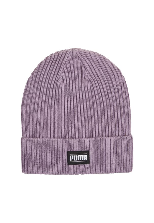 Klasyczna czapka prążkowana Puma. Kolor: fioletowy. Materiał: prążkowany. Sezon: zima. Styl: klasyczny