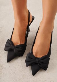 Renee - Czarne Szpilki Slingback z Ozdobną Kokardą na Nosku Chelshi. Zapięcie: pasek. Kolor: czarny. Obcas: na szpilce. Styl: elegancki #4