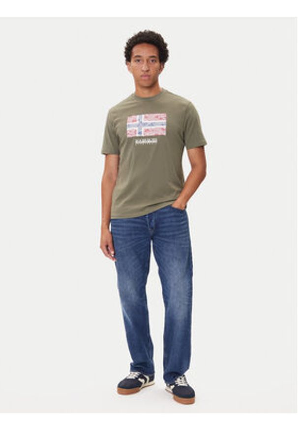 Napapijri T-Shirt S-Drapeau Ss NP0A891K Khaki Regular Fit. Kolor: brązowy. Materiał: bawełna