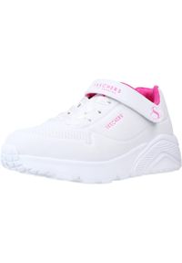 skechers - Buty do chodzenia dla dzieci Skechers Uno Lite. Kolor: biały. Materiał: materiał, syntetyk. Szerokość cholewki: normalna. Sport: turystyka piesza