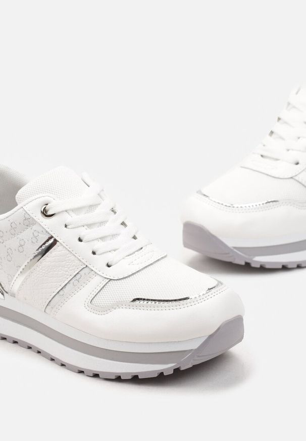 Born2be - Białe Sznurowane Sneakersy na Piankowej Podeszwie z Błyszczącymi Wstawkami Telise. Okazja: na co dzień. Kolor: biały. Materiał: materiał. Wzór: nadruk