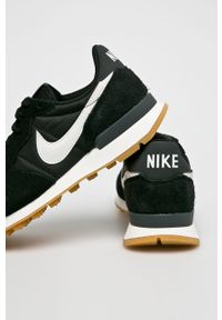 Nike Sportswear - Buty WMNS Internationalist. Zapięcie: sznurówki. Kolor: czarny. Materiał: syntetyk, materiał, skóra, guma. Szerokość cholewki: normalna. Obcas: na obcasie. Wysokość obcasa: średni, niski #2