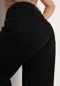 Born2be - Czarne Jeansy o Kroju Slouchy z Regularnym Stanem Fesinasa. Okazja: na co dzień. Kolor: czarny. Wzór: ze splotem. Styl: klasyczny, casual #6