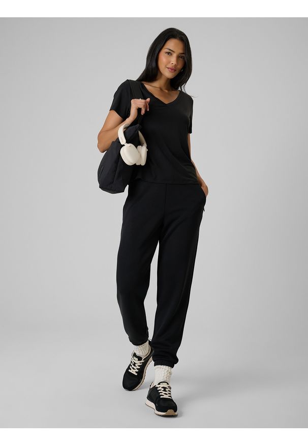 4f - 4F Spodnie dresowe joggery z modalem damskie - czarne S. Kolor: czarny. Materiał: dresówka