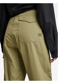 G-Star RAW - G-Star Raw Spodnie materiałowe D23226-D387-B212 Zielony Boyfriend Fit. Kolor: zielony. Materiał: materiał #3
