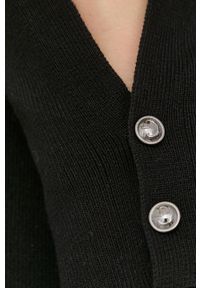 Guess sweter damski kolor czarny lekki. Okazja: na co dzień. Kolor: czarny. Materiał: materiał, dzianina, wiskoza. Długość rękawa: długi rękaw. Długość: długie. Styl: casual #5