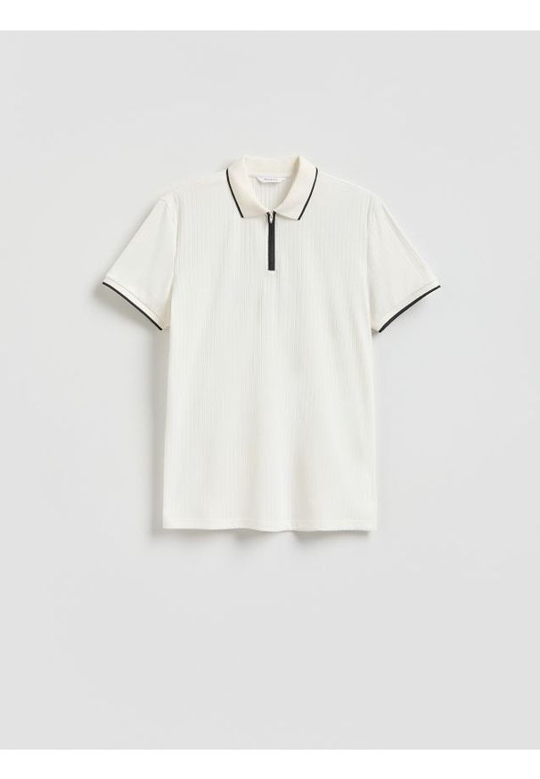 Reserved - Koszulka polo slim - złamana biel. Typ kołnierza: polo. Materiał: wiskoza, dzianina