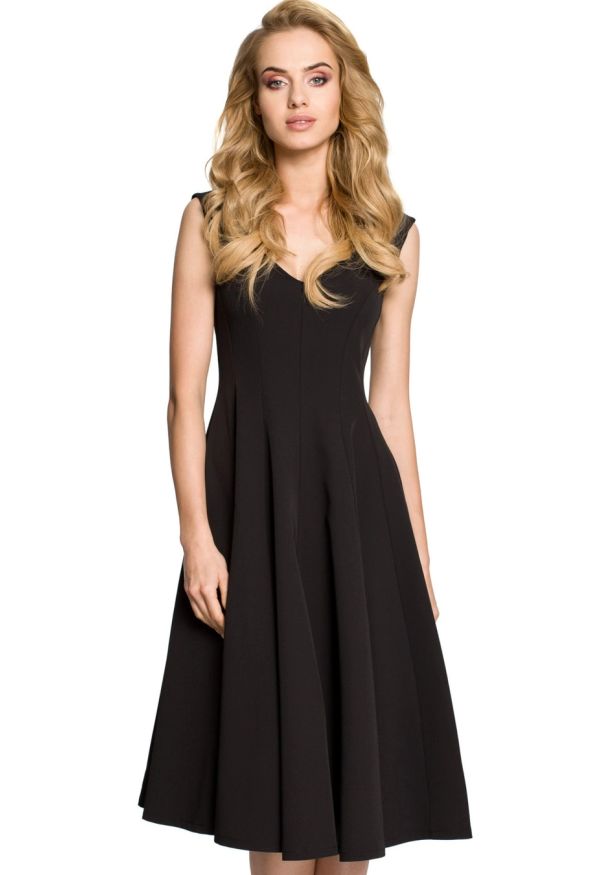 Sukienki.shop - Sukienka wieczorowa rozkloszowana z dekoltem V czarna. Okazja: na wesele, na ślub cywilny, na imprezę. Kolor: czarny. Styl: wizytowy