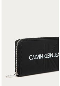 Calvin Klein Jeans - Portfel. Kolor: czarny. Materiał: skóra ekologiczna. Wzór: gładki #2