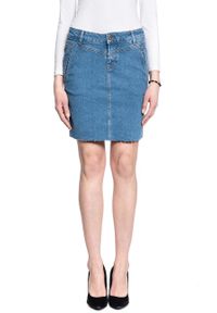 Mustang - SPÓDNICA JEANSOWA MUSTANG LAURA SKIRT 1010932 5000 586. Materiał: jeans