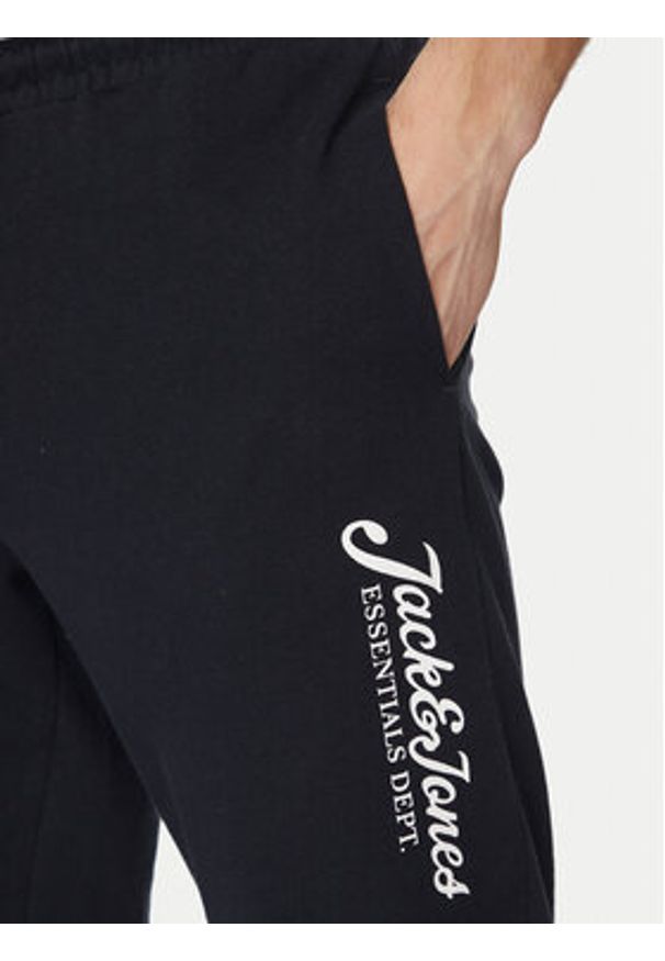 Jack & Jones - Jack&Jones Spodnie dresowe Gordon 12268768 Granatowy Regular Fit. Kolor: niebieski. Materiał: bawełna