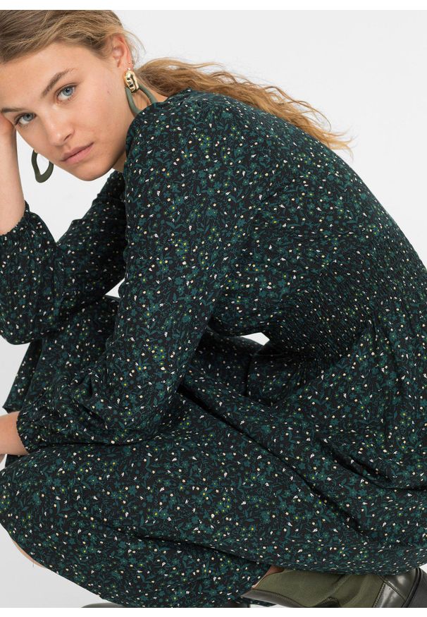 bonprix - Sukienka midi w kwiaty. Kolor: czarny. Wzór: kwiaty. Długość: midi