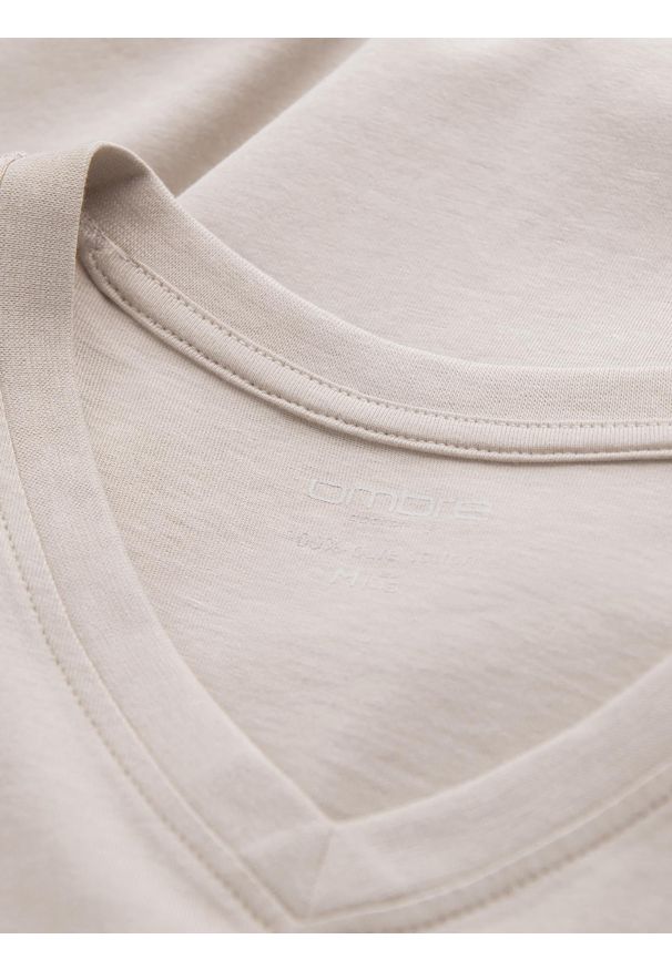 Ombre Clothing - Zestaw longsleeve męski V-NECK - mix 2-pak V8 Z41 - XXL. Okazja: na co dzień. Kolor: biały. Materiał: tkanina, skóra, materiał, bawełna. Długość rękawa: długi rękaw. Długość: długie. Wzór: gładki, jednolity. Styl: klasyczny, wizytowy, casual