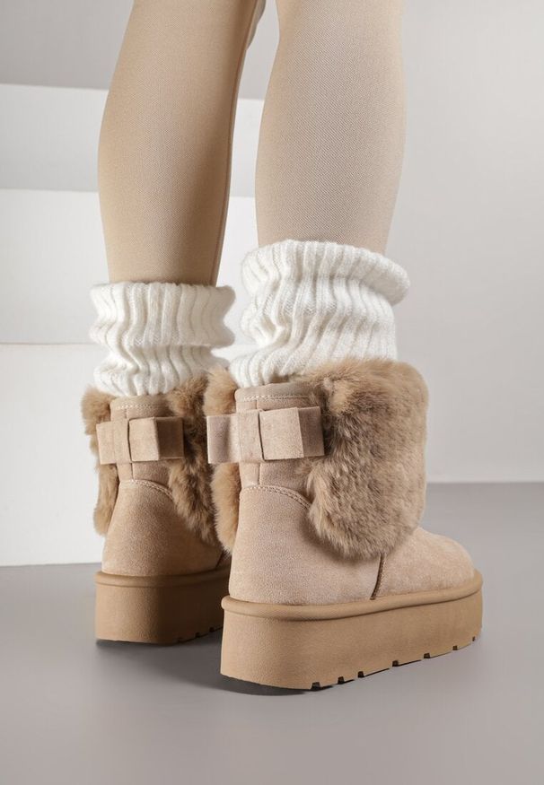 Born2be - Ciemnobeżowe Śniegowce za Kostkę Mocno Ocieplane z Futerkiem na Platformie Reilanna. Okazja: na co dzień, na spacer. Wysokość cholewki: za kostkę. Kolor: beżowy. Materiał: futro. Obcas: na platformie. Styl: klasyczny, casual, elegancki