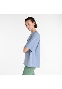 Koszulka damska New Balance WT51940DUS – niebieska. Kolor: niebieski. Materiał: bawełna, materiał. Wzór: napisy #2