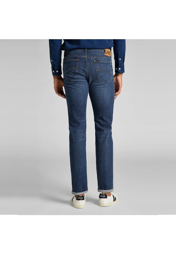 Lee - LEE RIDER MĘSKIE SPODNIE JEANSOWE DARK WOODLAND L701KNGN 112140638