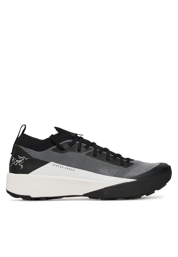 Trekkingi Arc'teryx. Kolor: czarny. Sport: turystyka piesza