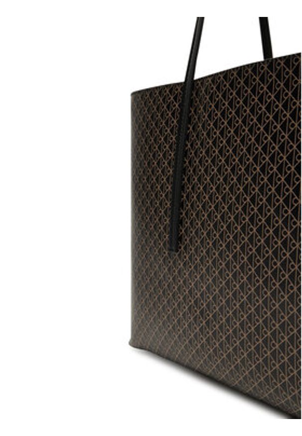Calvin Klein Torebka Emblem Aop Tote W/ Pouch LV04F3266G Czarny. Kolor: czarny. Materiał: skórzane