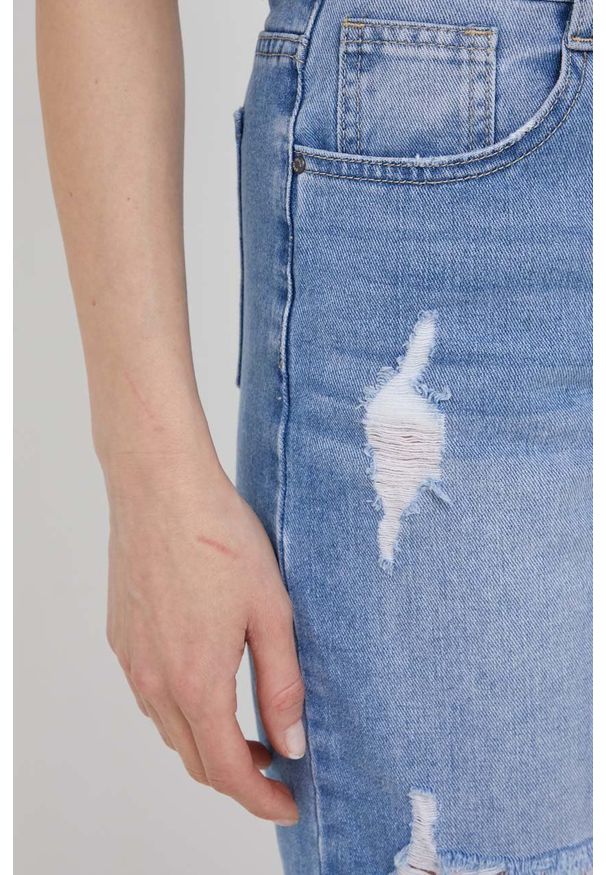 Answear Lab szorty jeansowe damskie gładkie high waist. Okazja: na co dzień. Stan: podwyższony. Kolor: niebieski. Materiał: jeans. Wzór: gładki. Styl: wakacyjny