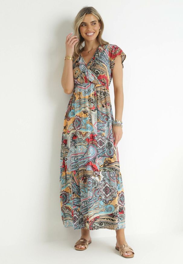 Born2be - Jasnoniebiesko-Czerwona Sukienka Maxi z Wiskozy z Gumką w Pasie Annam. Kolor: niebieski. Materiał: wiskoza. Długość: maxi