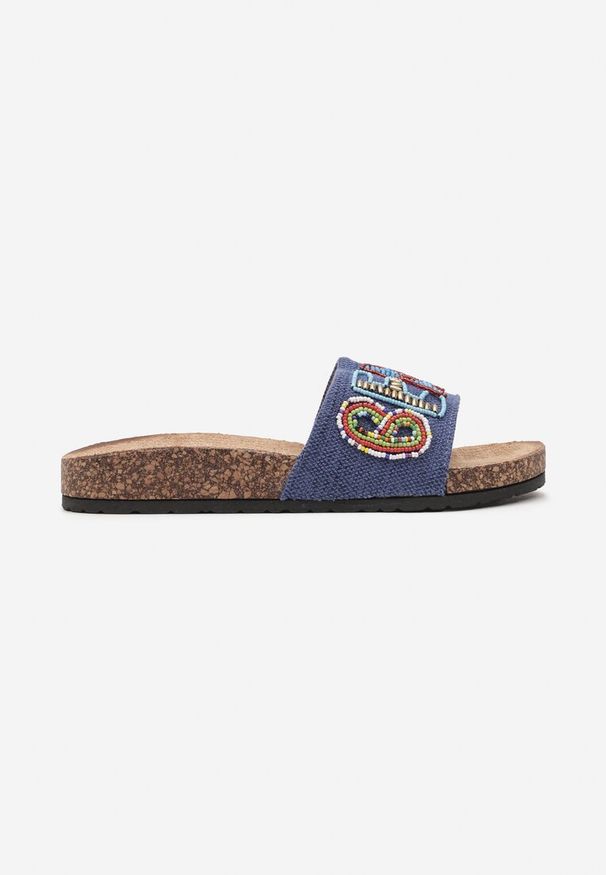 Born2be - Niebieskie Płaskie Klapki na Podeszwie Imitującej Korek z Naszywką Buremia. Okazja: na co dzień. Kolor: niebieski. Materiał: jeans. Wzór: aplikacja. Sezon: lato. Styl: casual, boho