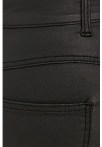 Pieces Spodnie damskie kolor czarny dopasowane medium waist. Kolor: czarny. Materiał: materiał, wiskoza