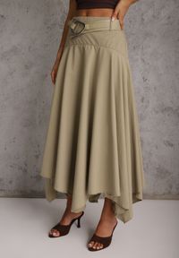 Renee - Zielona Asymetryczna Spódnica o Rozkloszowanym Fasonie z Paskiem z Klamrą Diomeine. Okazja: na co dzień. Kolor: zielony. Długość: krótkie. Styl: casual, elegancki #6