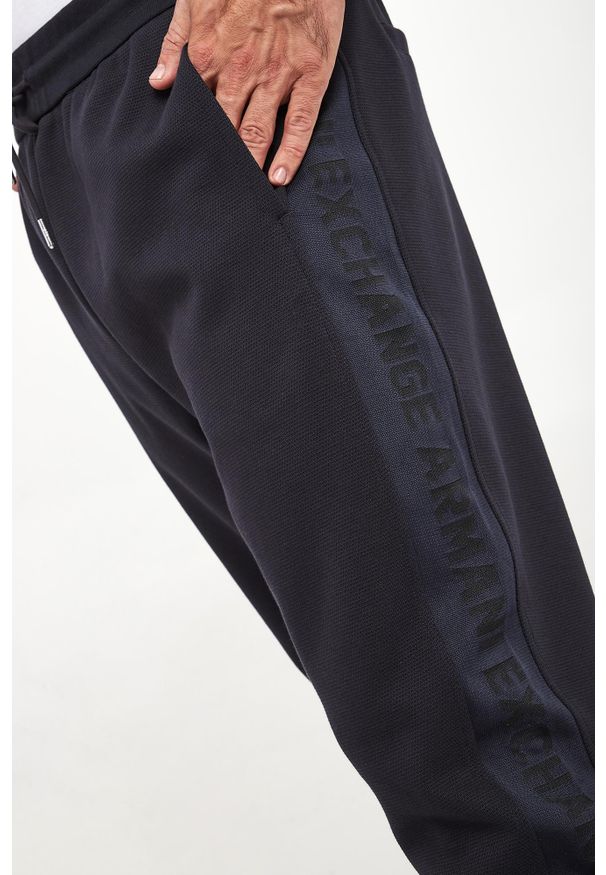 Armani Exchange - Spodnie dresowe męskie ARMANI EXCHANGE. Materiał: dresówka