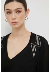 Pinko t-shirt bawełniany kolor czarny. Kolor: czarny. Materiał: bawełna. Długość rękawa: krótki rękaw. Długość: krótkie. Wzór: aplikacja #4