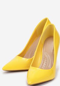 Born2be - Żółte Szpilki Orora. Nosek buta: szpiczasty. Kolor: żółty. Materiał: lakier. Wzór: aplikacja. Obcas: na szpilce. Styl: elegancki #3