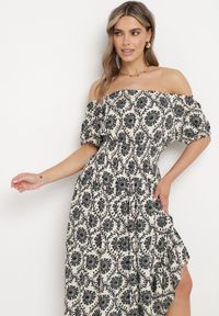 Born2be - Szaro-Beżowa Wiskozowa Sukienka Hiszpanka z Gumką w Pasie i przy Rękawkach Yilalama. Okazja: na co dzień. Typ kołnierza: dekolt hiszpanka. Kolor: szary. Materiał: wiskoza. Długość rękawa: krótki rękaw. Styl: casual #5