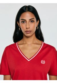 Big-Star - Sukienka damska dzianinowa z niewielkim haftem czerwona Zorkana 603. Kolor: czerwony. Materiał: dzianina. Wzór: haft. Typ sukienki: sportowe. Styl: sportowy #8