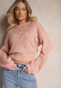 Renee - Różowy Sweter z Tłoczonym Kwiatowym Wzorem i Metaliczną Nicią Galori. Kolor: różowy. Materiał: jeans, tkanina. Wzór: kwiaty. Styl: klasyczny #3