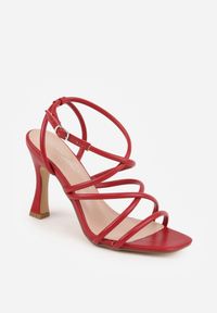 Renee - Czerwone Sandały na Klepsydrowej Szpilce z Geometrycznymi Paskami Molthise. Zapięcie: pasek. Kolor: czerwony. Wzór: geometria. Obcas: na szpilce. Styl: wizytowy, glamour #2