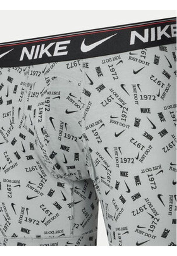 Nike Komplet 3 par bokserek Boxer 000PKE1257 Kolorowy. Materiał: syntetyk. Wzór: kolorowy