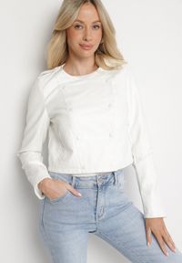 Born2be - Biała Kurtka Ramoneska z Ozdobnymi Guzikami Sesiania. Okazja: na co dzień. Kolor: biały. Materiał: jeans. Długość rękawa: długi rękaw. Długość: długie. Styl: klasyczny, casual, elegancki #4