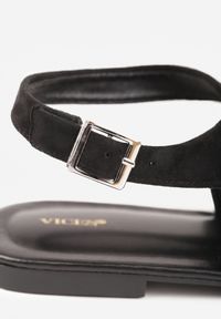 Renee - Czarne Sandały Japonki Vices z Ozdobnymi Paskami Naliava. Zapięcie: pasek. Kolor: czarny. Sezon: lato. Styl: elegancki #8