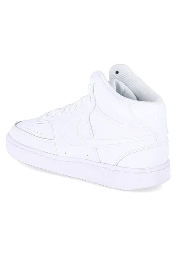 Buty do chodzenia damskie Nike Court Vision Mid. Wysokość cholewki: za kostkę. Zapięcie: sznurówki. Kolor: biały. Materiał: syntetyk, materiał. Szerokość cholewki: normalna. Model: Nike Court. Sport: turystyka piesza