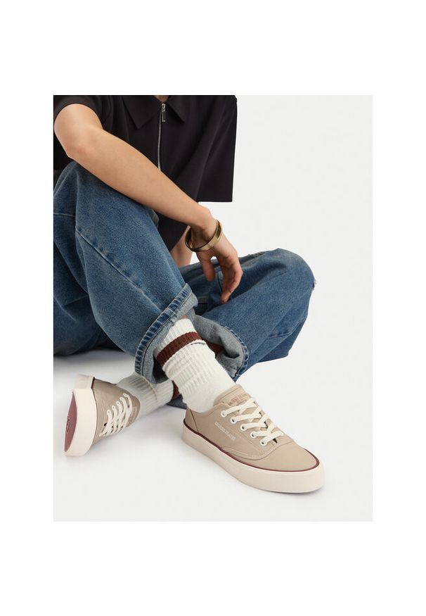 Tenisówki Guess Jeans. Kolor: beżowy