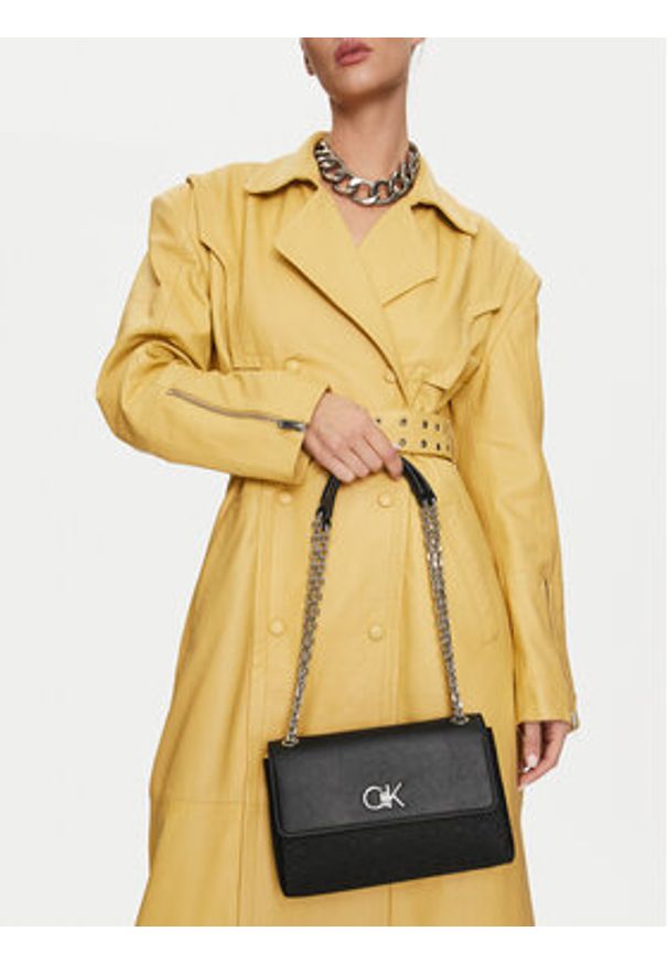 Calvin Klein Torebka Re-Lock Conv Shoulder Bag_Jqc K60K612641 Czarny. Kolor: czarny. Materiał: skórzane