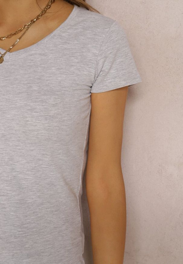 Renee - Jasnoszary T-shirt Mirasura. Kolor: szary. Materiał: dzianina. Długość rękawa: krótki rękaw. Długość: krótkie. Wzór: gładki