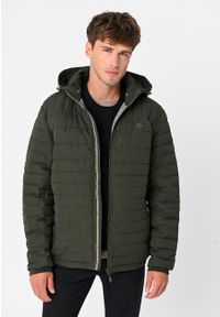 Volcano - Kurtka z odpinanym kapturem J-JUAN. Kolor: brązowy. Materiał: poliester, włókno, materiał. Wzór: napisy, gładki. Styl: klasyczny #1