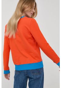 Love Moschino bluza damska kolor pomarańczowy z nadrukiem. Okazja: na co dzień. Kolor: pomarańczowy. Długość rękawa: długi rękaw. Długość: długie. Wzór: nadruk. Styl: casual #3
