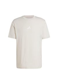 Adidas - Koszulka Essentials Small Logo Single Jersey. Kolor: biały, wielokolorowy, beżowy. Materiał: jersey