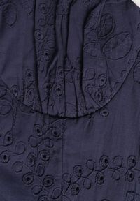 Born2be - Granatowa Bawełniana Sukienka o Rozkloszowanym Kroju na Ramiączka z Haftem Rhethiphe. Okazja: na spacer, na co dzień. Typ kołnierza: dekolt gorset. Kolor: niebieski. Wzór: haft. Typ sukienki: rozkloszowane, proste, gorsetowe. Materiał: bawełna. Długość rękawa: na ramiączkach. Sezon: wiosna, lato. Styl: casual, elegancki, klasyczny #7