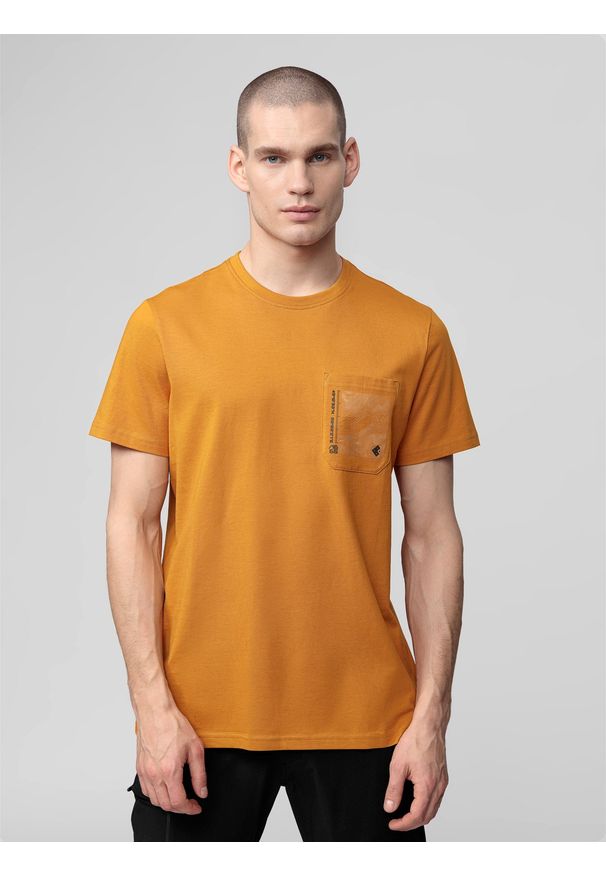 4f - T-shirt męski. Kolor: żółty. Materiał: bawełna, dzianina. Wzór: nadruk