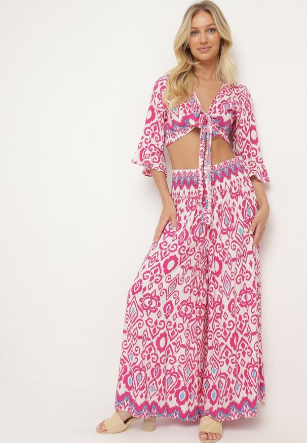 Born2be - Fuksjowy Bawełniany Komplet Kopertowy Top z Wiązaniem Szerokie Spodnie z Gumką w Pasie Viknie. Kolor: różowy. Materiał: bawełna